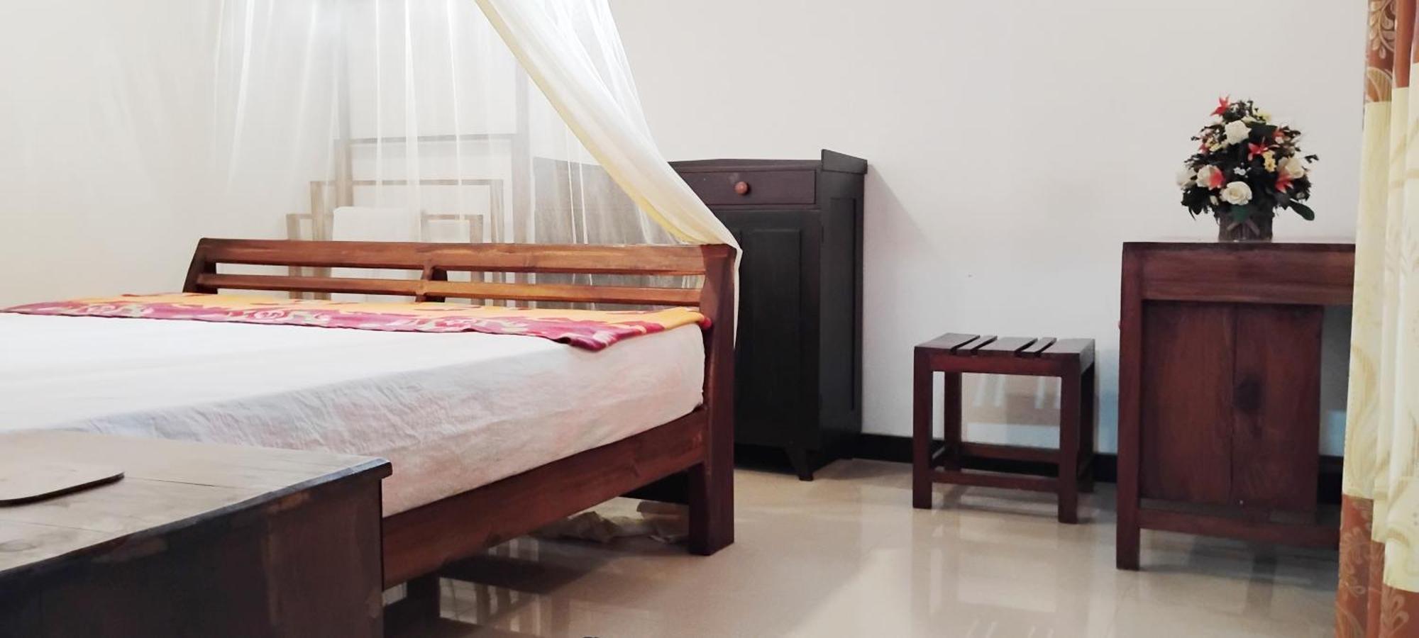 Bee Line Cinnamon Estate Villa 迪克韦勒 外观 照片